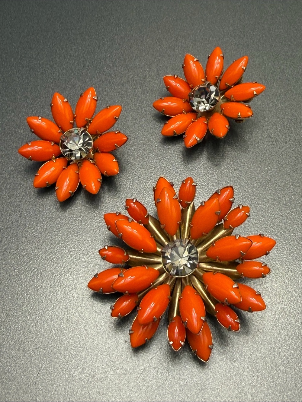 Vintage Art Glass Orange Flower Brooch and Earrings Set